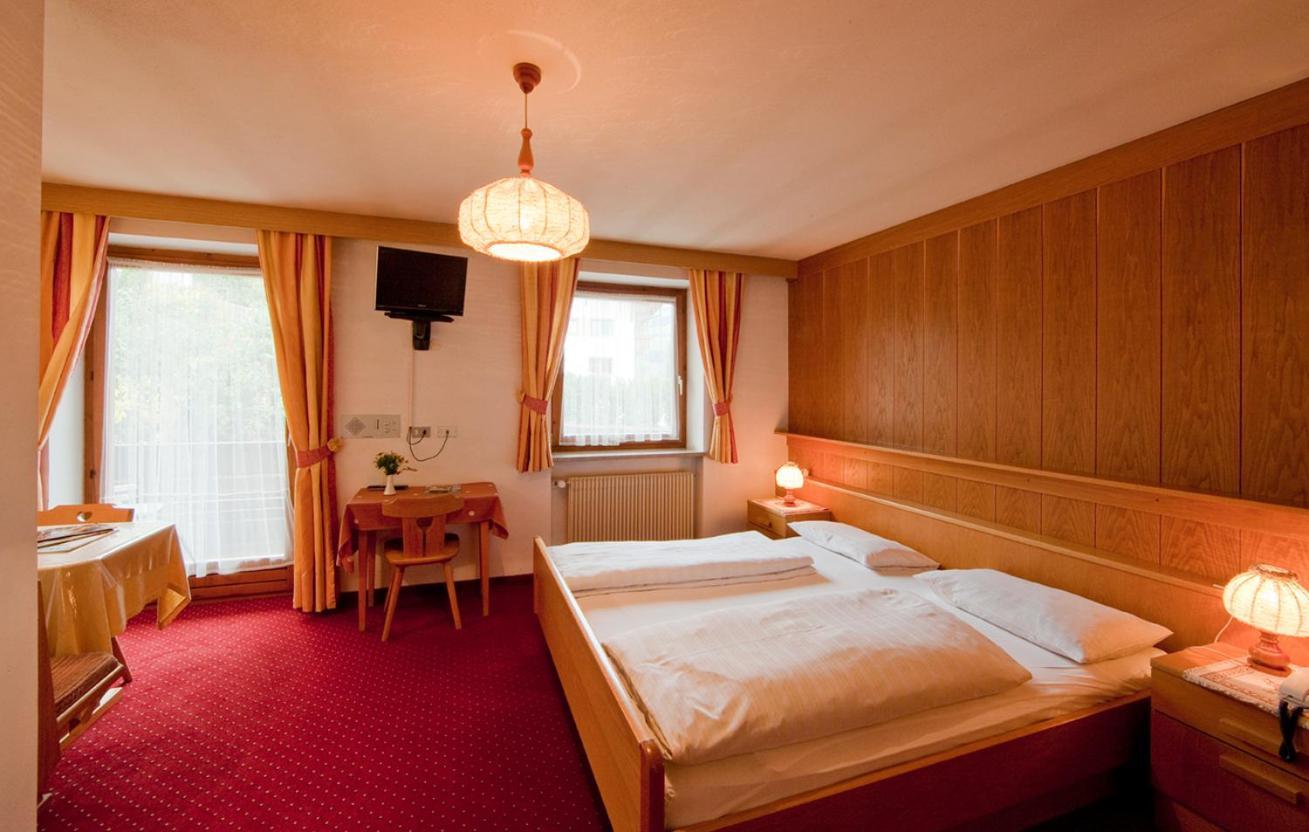 Hotel Rainegg Valdaora Esterno foto