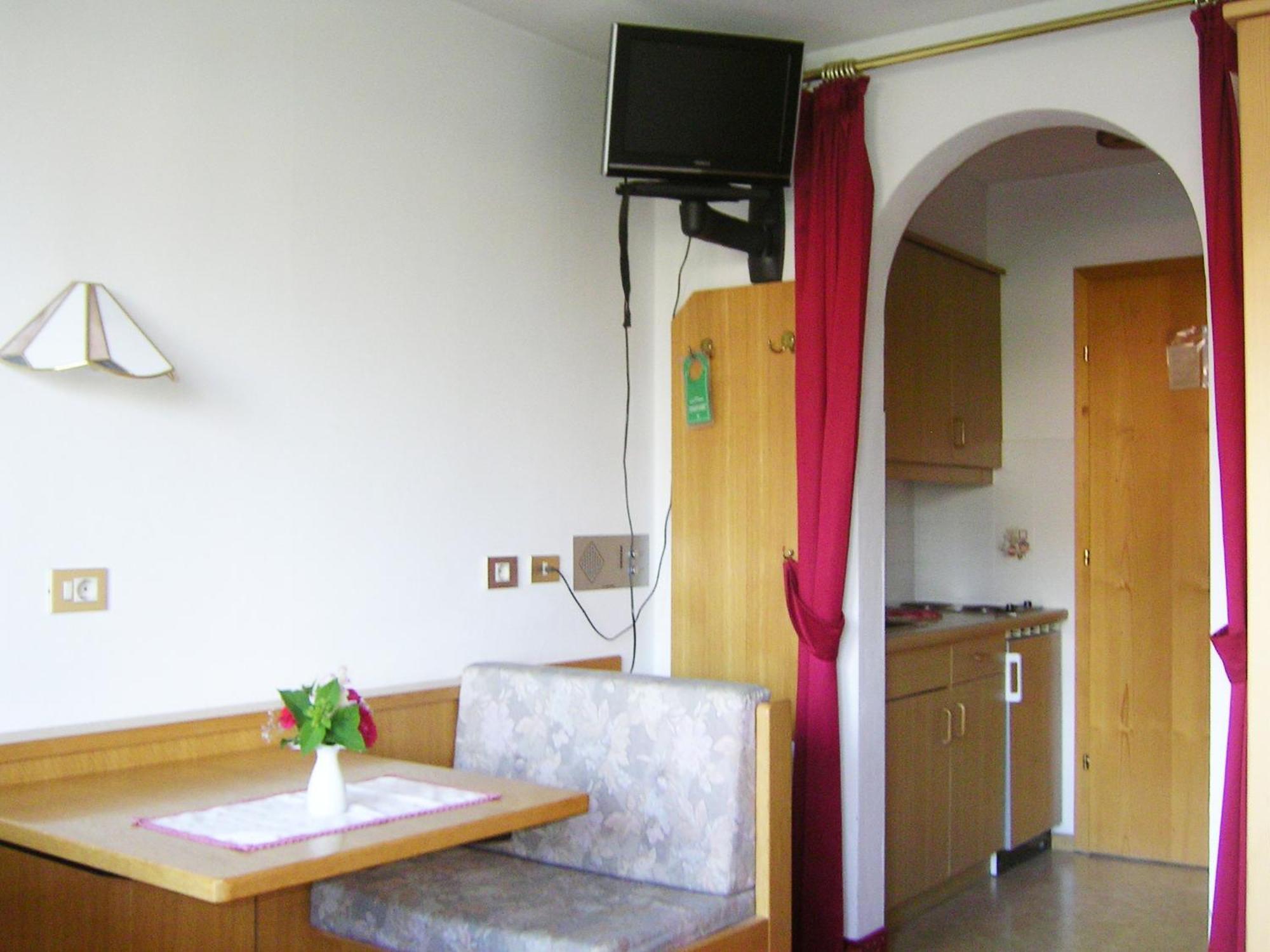 Hotel Rainegg Valdaora Esterno foto